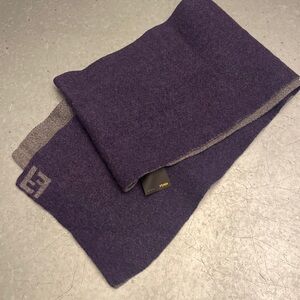 Fendi 100% Wool Reversible Purple Gray FF Logo Scarf Made in Italy 🇮🇹